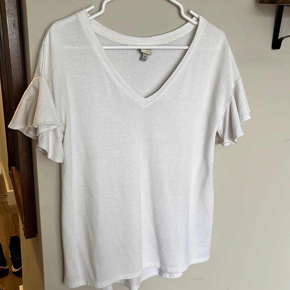 White womens blouse - side XS but fits like Small